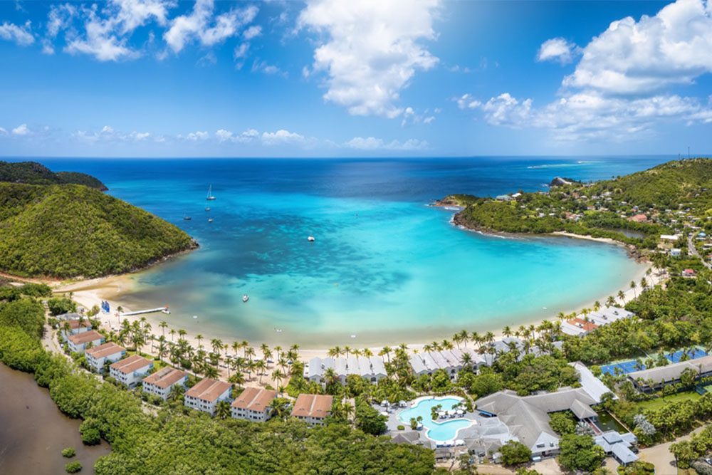 Caribbean beach and sea view landscape photograph with shallow water